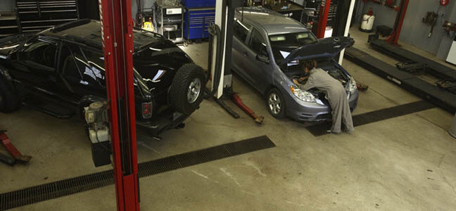 5 Smells That Indicate It’s Time for Auto Repair