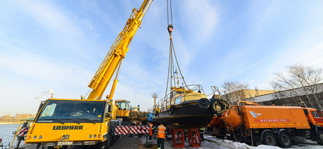 Things you should consider before hiring a crane truck